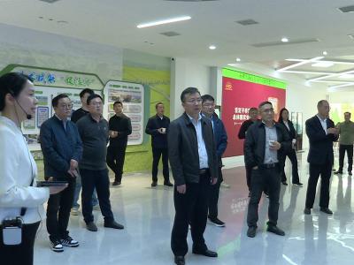 省农业事业发展中心来赤壁调研
