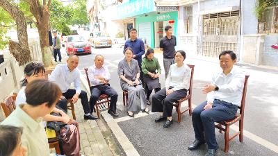 董方平下沉一线开展接访下访工作 始终站稳人民立场 用心用情用力解决好群众急难愁盼问题