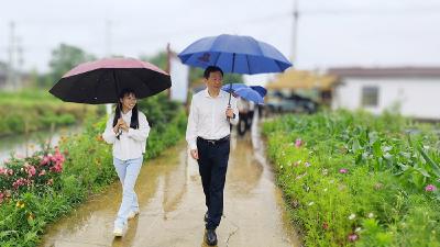 董方平到中伙铺镇调研娴子生态农场时强调：因地制宜深化“农业+”融合发展  以特色产业赋能乡村全面振兴