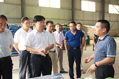 我市供销社首家“农业产业化融合发展示范基地”在孝南开业