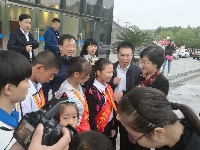 省老龄办党组成员、副主任彭文洁应邀参加孝感市第六届孝亲敬老小天使表彰会