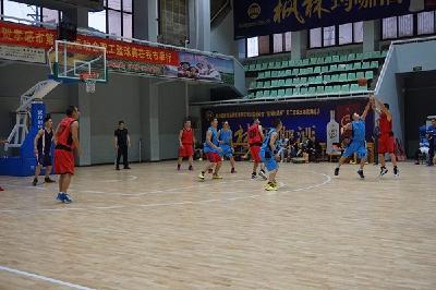 “篮球之乡”应城打响周末篮球交流赛