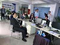 【图集】市委常委、宣传部长彭瑜到孝感市门户网站管理中心调研