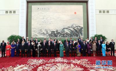 习近平出席“一带一路”国际合作高峰论坛开幕式并发表主旨演讲