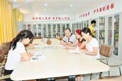 市政协委员视察乡镇综合文化服务中心建设