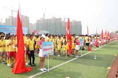 孝感市青少年阳光体育大会开幕