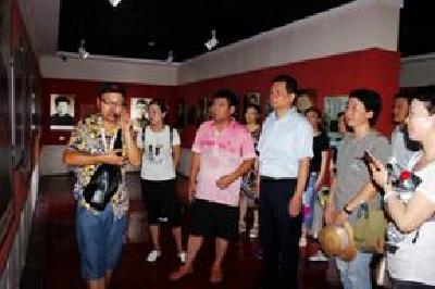 孝感市不动产登记中心 赴洪湖瞿家湾接受革命教育