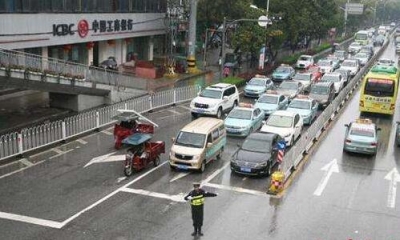 我市加快道路交通安全和公路安防工程建设