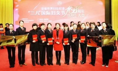 厉害了，我的姐！省市表彰会上的最美孝感检察女神~~