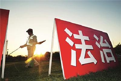 市人大常委会专题调研法治政府建设