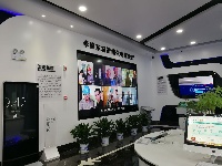 这个夏天来势汹汹，家家都离不开纳凉用电，供电公司今年将如何保障大家的夏日用电呢？6月29日，孝感供电公司举行2018迎峰度夏新闻发布会，预测今年迎峰度夏期间最大用电负荷255万千瓦，较去年最大负荷增长7.6%；最大日供电量5200万千瓦时，较去年最大日供电量增长5.8%。今年用电负荷、日供电量预计会在7月中下旬到达峰值再创历史新高。下面就来看看咱孝感供电公司将如何行动……
