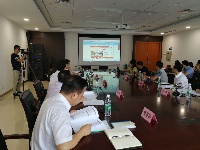 【孝感市门户网站改版专家论证会】6月22日，我市召开孝感市门户网站改版专家论证会，组织相关专家论证孝感市门户网站改版方案，旨在对孝感市门户网站进行新一轮的全新改版，提升网站服务孝感经济社会的能力和水平，力争将门户网打造成孝感“网上政务信息总汇、网上行政服务超市、网上群众诉求办理平台、网上孝感百科全书、网上宣传推介孝感重要窗口”。