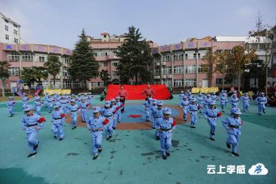 《祖国妈妈我爱你》 ——云梦县实验幼儿园举行社会主义核心价值观手语操比赛