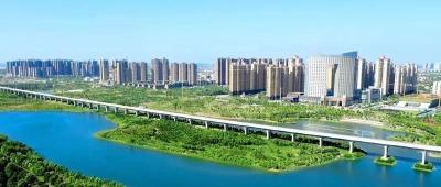 省委常委、省委秘书长梁伟年参加省十三届人大二次会议孝感代表团审议
