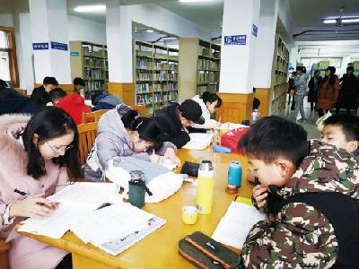 孝感市图书馆公布去年借阅大数据 “书霸”全年借书301册