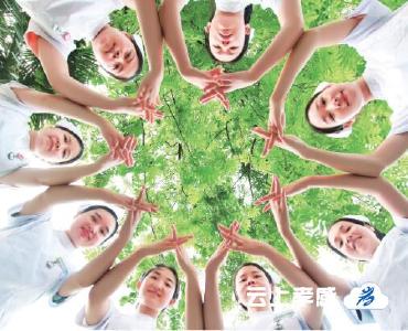 孝感美小护演示炫酷手指舞 