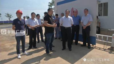 市领导调研平安建设、扫黑除恶及信访维稳工作