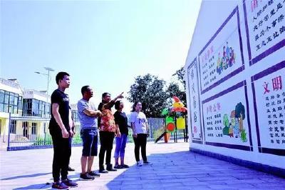 【湖北日报·孝感观察】文明清风拂面来，文明之花尽情绽放！大悟以乡风文明助推精准扶贫！