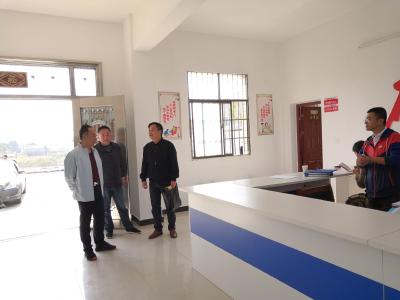 向国胜赴汉川市供销社开展主题教育调研活动