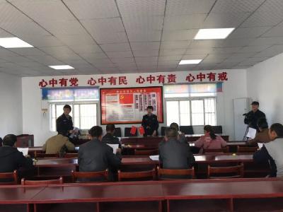 “流动车管所”到门口    便民服务零距离