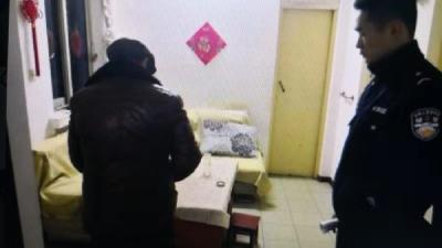 七旬老人走失街头 民警暖心帮助将其送回家