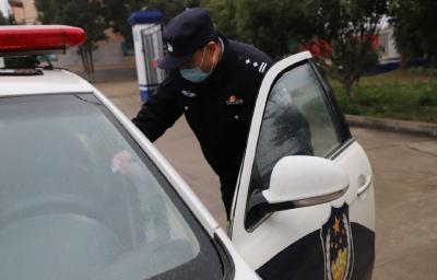 坚守“战疫”！派出所所长未能见母亲最后一面