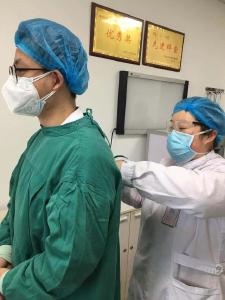 我在一线！穿上这身衣服，就是责任！