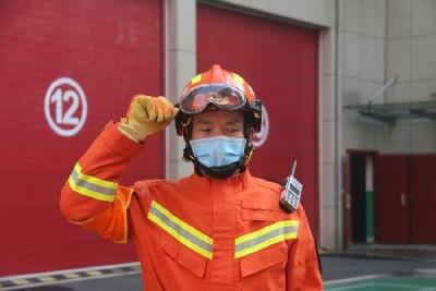 特殊时期，特殊使命！抗疫突击队在孝感市交通路消防救援站宣誓就位