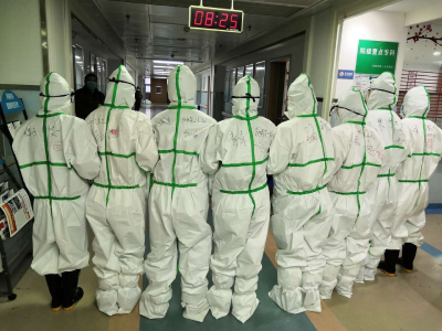 湖北孝感：不负最美“护士白”
