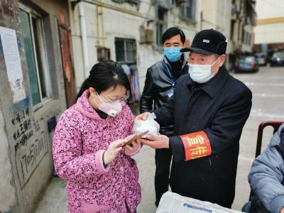 云梦 |小区“暖男”李中友