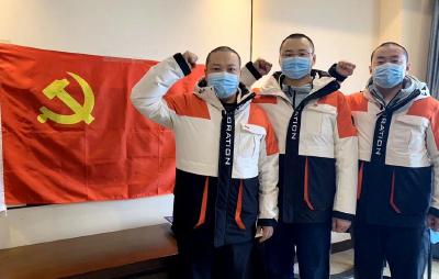 25人火线入党 66人递交入党申请 成长为党员，这里是最好的检验场。