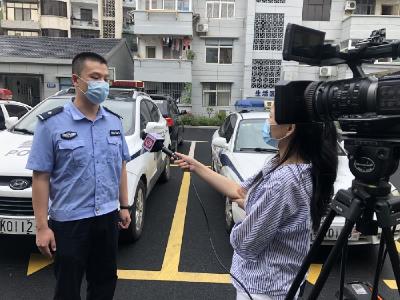 瘾君子聚集吸毒 被民警一举抓获