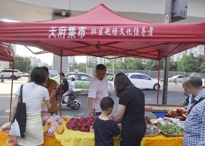 热点|大武汉的地摊经济如何重启？专家建议分时段、划区摆摊