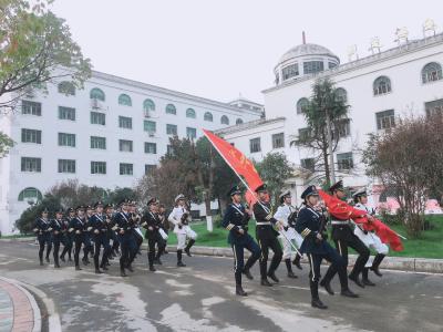 湖北方子教育集团宣传片：一路阳光 追梦纪实