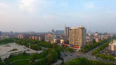 应城:创建路长制示范线 提升宜居宜业环境