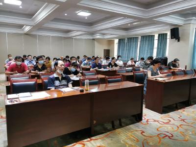 市教育局组织参加《湖北省学校安全条例》宣传贯彻专题培训班