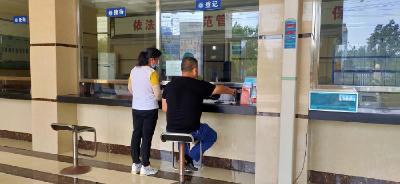 八旬老人走失  众人接力寻找 
