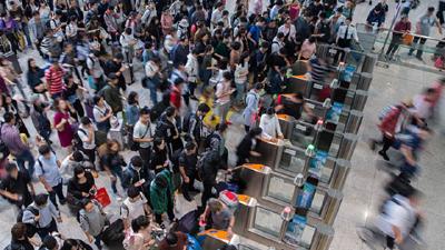 “十一”期间武汉三大站预计发送旅客量为224.8万人次