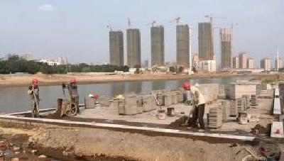 抢工期赶进度 老澴河综合治理工程建设忙
