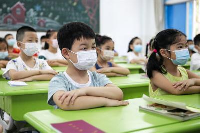 孝感市中小学平稳有序迎开学