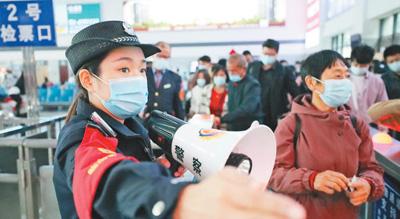 坚守岗位  奋战一线