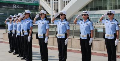 又燃又飒！孝感交警版《无价之姐》正式发布！