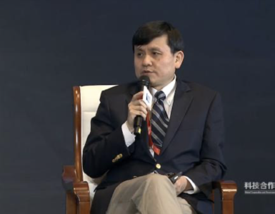 “二次感染不值得讨论！”张文宏：现在最重要的有两件事