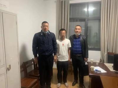 重拳出击！
