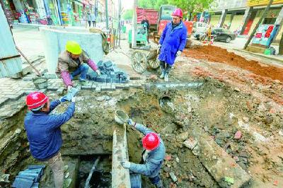 孝感城区光荣路雨污管网改造月底完工 