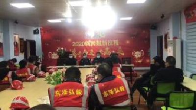 交警走进渣土运输企业    念交通安全“紧箍咒”