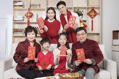 发红包、付房租...这些“留人”举措很暖心！