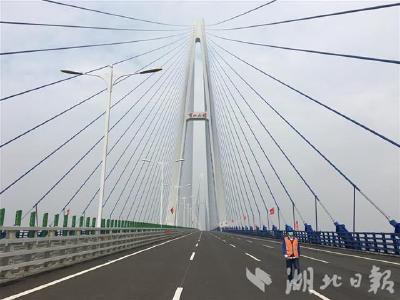 5年建成11座长江大桥 湖北建桥增幅全国第一