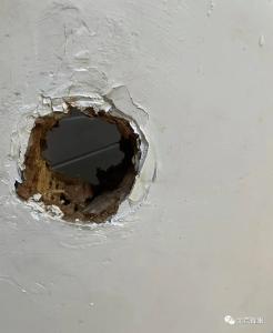 洗澡遭遇可怕一幕！独居女生春节被困浴室30小时！这些小习惯，绝望时刻能救命