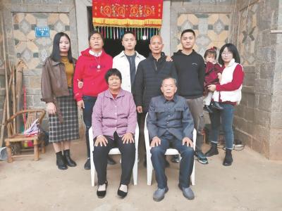 女子抖音刷到“老公” 原是丈夫失散的弟弟